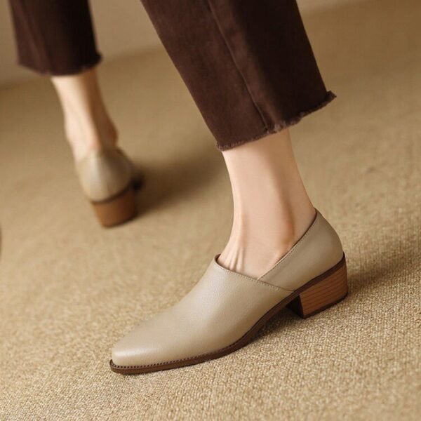Autumn Women's Small Leather Shoes Comfortable Root Wild Fashion Solid Color - Image 5