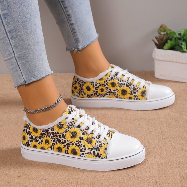 Versatile Flat Bottomed Student Lace Up Canvas Shoes - Image 8