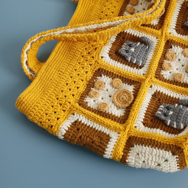 Kitten Handmade Wool Crocheted Square Shoulder Bag - Image 4