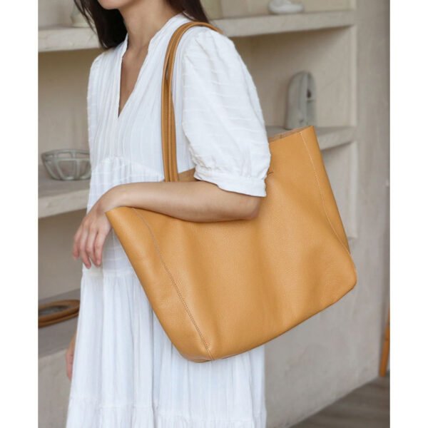 New Large Capacity Women's Fashion Simple Leather Shoulder Bag - Image 3